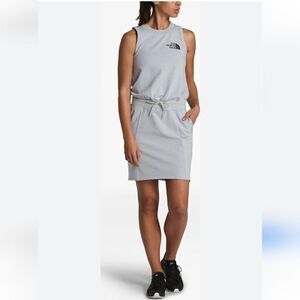 The North Face Train N Logo Dress in Grey Size M